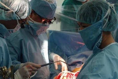 Phẫu thuật thành công cấy tim nhân tạo bán phần đầu tiên ở Việt Nam